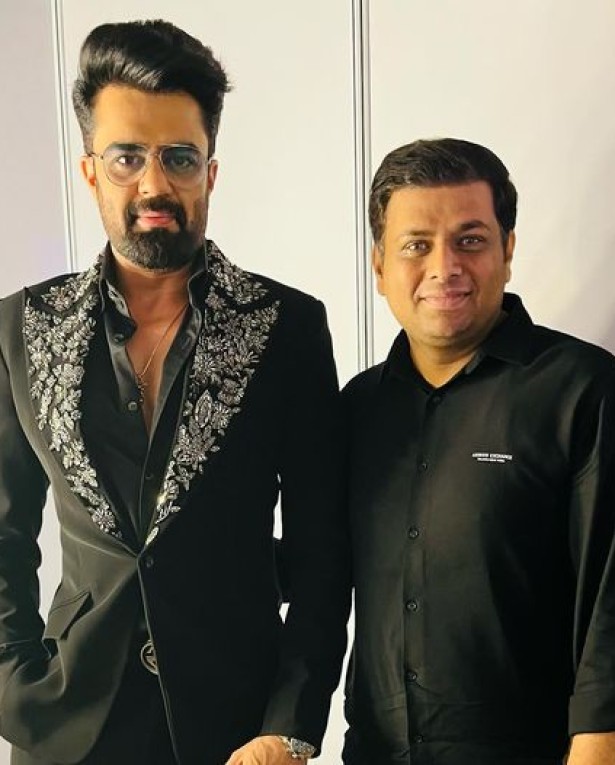 Maniesh Paul's Flawless Hosting Made the Night in Gurgaon Unforgettable.